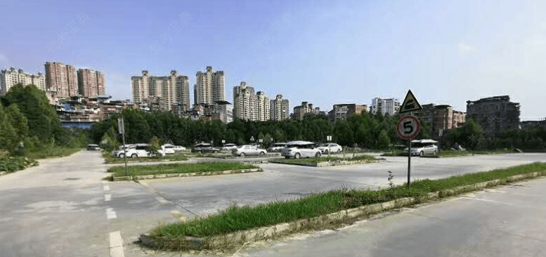 南寧鼎鑫駕校訓練場